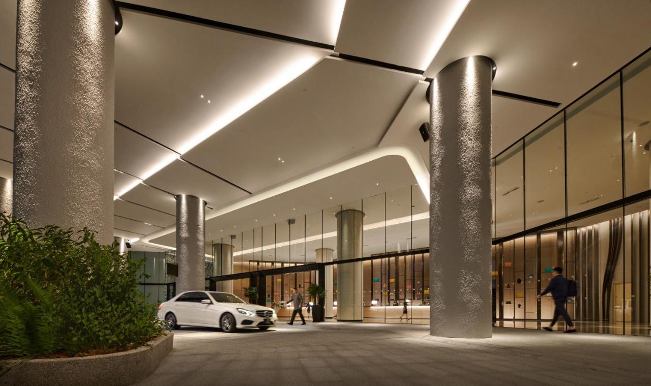 Amari Spice Penang Hotel Bayan Lepas Buitenkant foto The hotel's lobby
